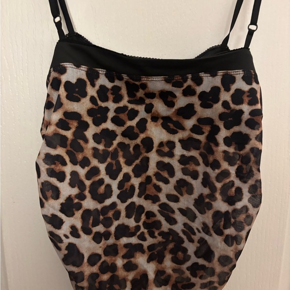 Leopard Print Tank - Picture 3 of 4